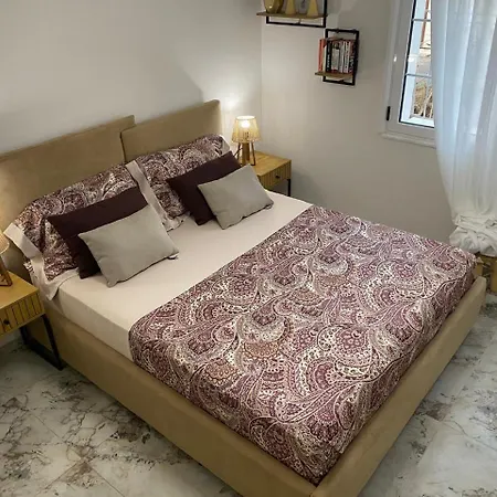 Evis Apartman *